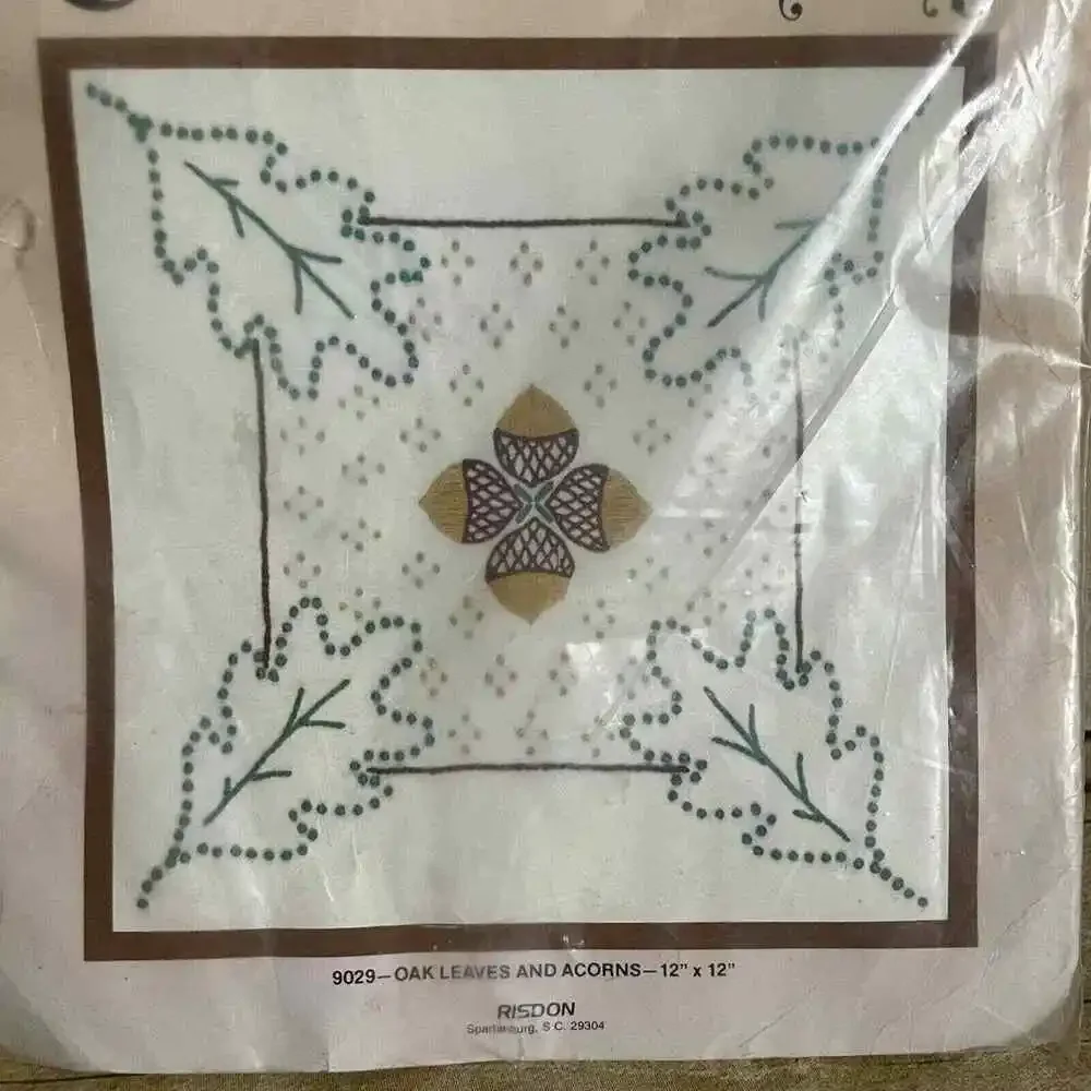 Vintage Oak Leaves and Acorns Candlewicking Kit by Dritz - NWT Fall Craft Kit